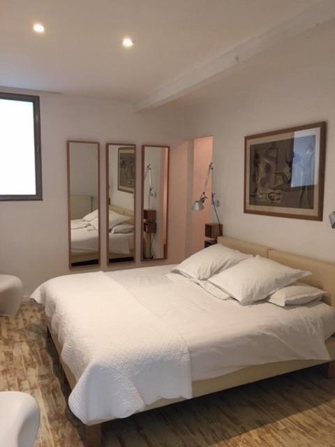 Le Limas Bed & Breakfast Avignon Room photo